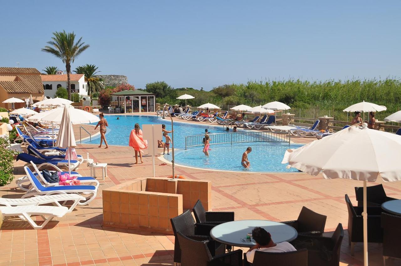 Hotel Arenas De Son Bou Esterno foto