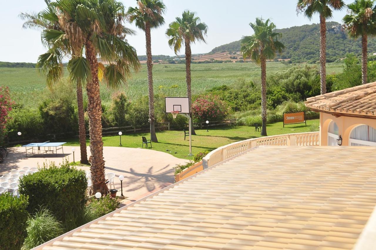 Hotel Arenas De Son Bou Esterno foto