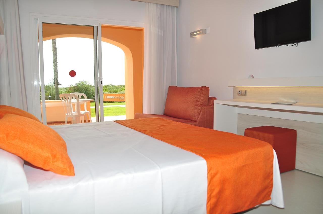 Hotel Arenas De Son Bou Esterno foto