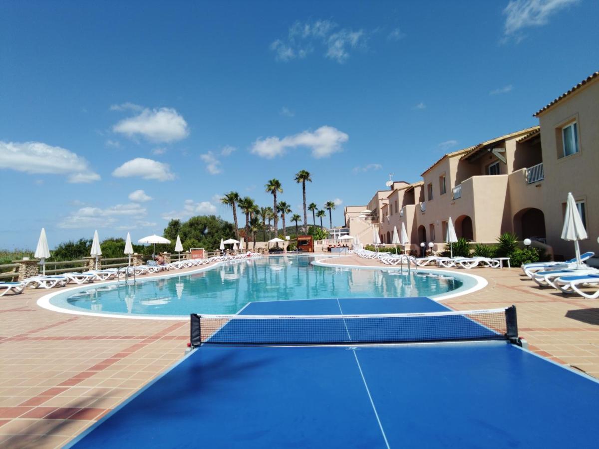 Hotel Arenas De Son Bou Esterno foto
