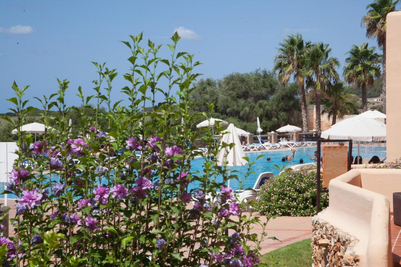Hotel Arenas De Son Bou Esterno foto