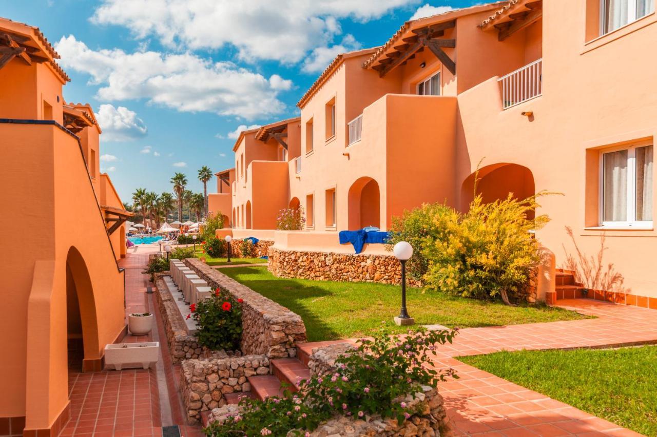 Hotel Arenas De Son Bou Esterno foto