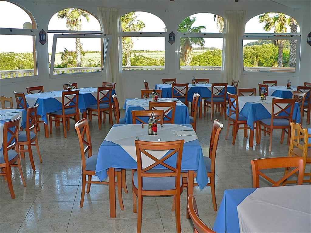 Hotel Arenas De Son Bou Ristorante foto